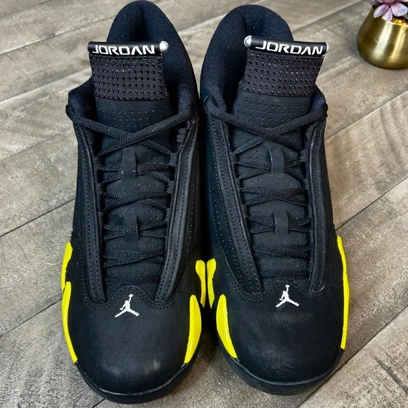 Nike Air Jordan Retro 14 Thunder 2014 Mens Sneakers Size 9.5 - Picture 5 of 7